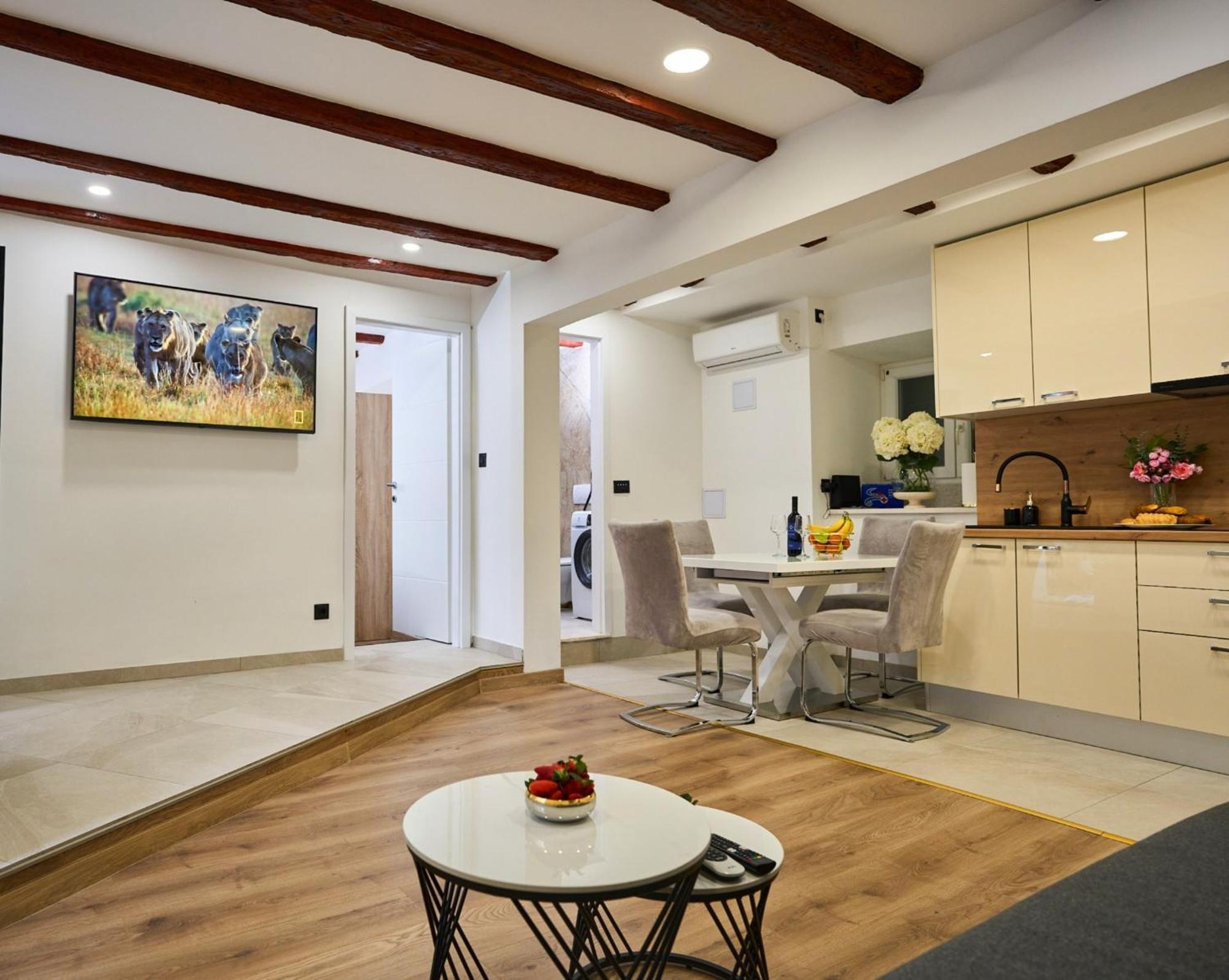 斯普利特Bernard Deluxe Renovated Peaceful Old Town Gem公寓 外观 照片